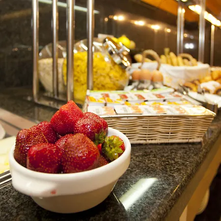 El Pekinaire 4* Калелья